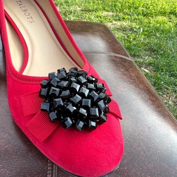 Talbots Red Heels with Black beads Size 8 - Picture 8 of 9